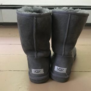 Ugg classic short boot